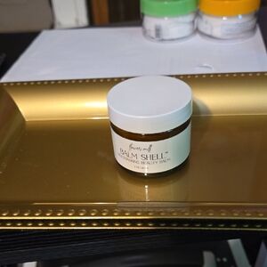 Hydrating Beauty Balm - White and Brown